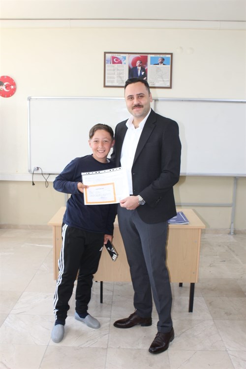Kaymakamımız Sayın Ömer KARADAĞ, Yıl Sonu Karne Törenine Katıldı