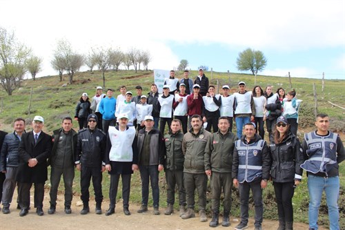 ''Artova Kaymakamlığı Hatıra Ormanı" Fidan Dikim Etkinliği